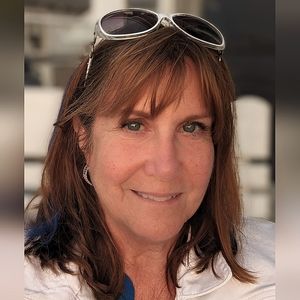 Most clothes are lightly worn in great condition, sizes 20-24.   Shoes size 9